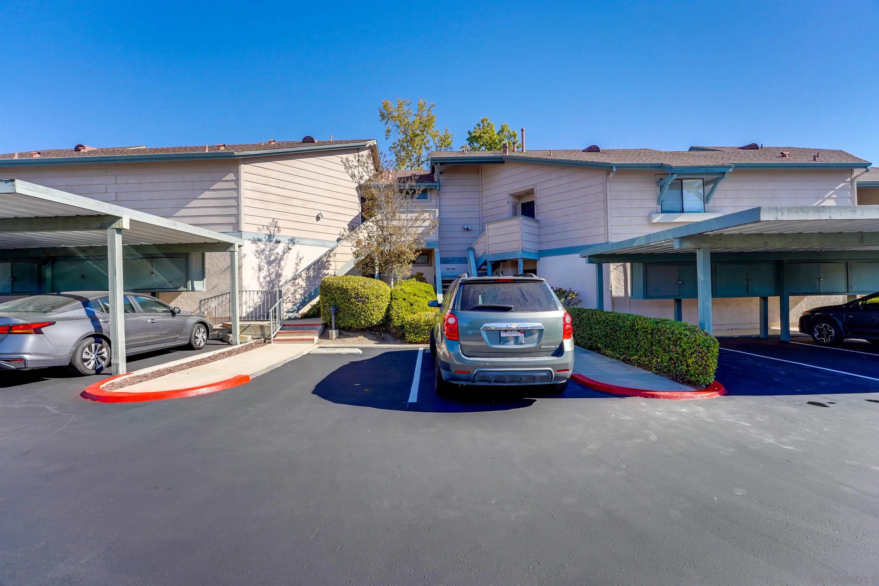 https://cdn.realtyfeed.com/cdn/127/250043769/f17bebac672de4f031551f1596d46d29.webp