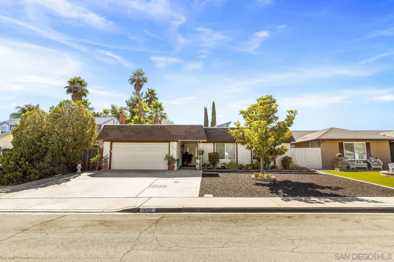 https://cdn.realtyfeed.com/cdn/127/250043779/75b0f241883199717b1f335b8cbc645d.webp