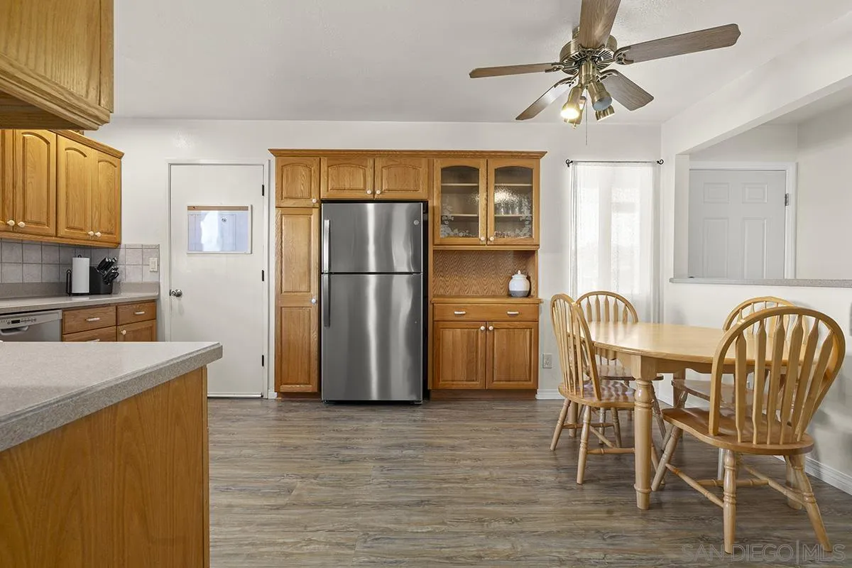https://cdn.realtyfeed.com/cdn/127/250043789/917fc8603cfad340be710caf104c643b.webp