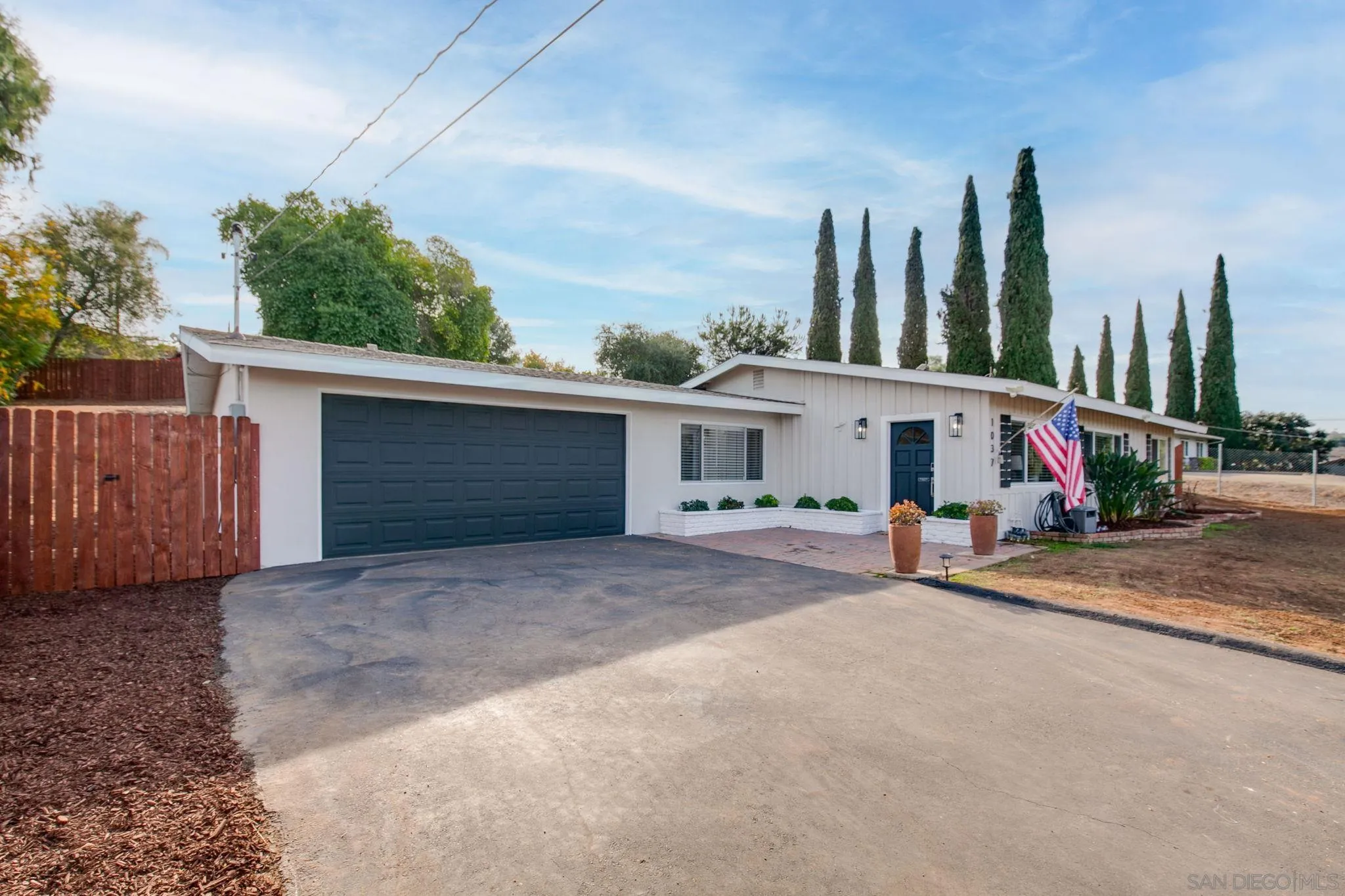 https://cdn.realtyfeed.com/cdn/127/250043792/3f18fd7e5e42825278017a8029f8d251.webp