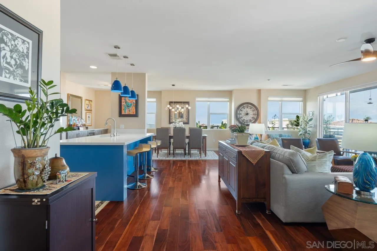 https://cdn.realtyfeed.com/cdn/127/250043809/8414073fc1f9f84e28553076852e8d36.webp
