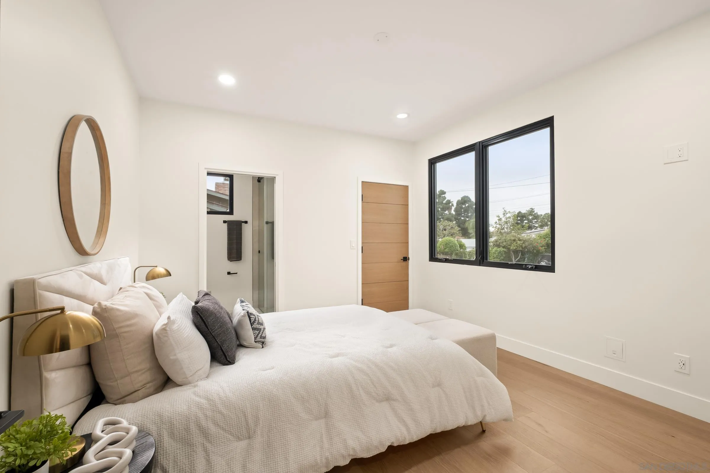 https://cdn.realtyfeed.com/cdn/127/250043816/23c57832834eb13dd031e050385364ca.webp