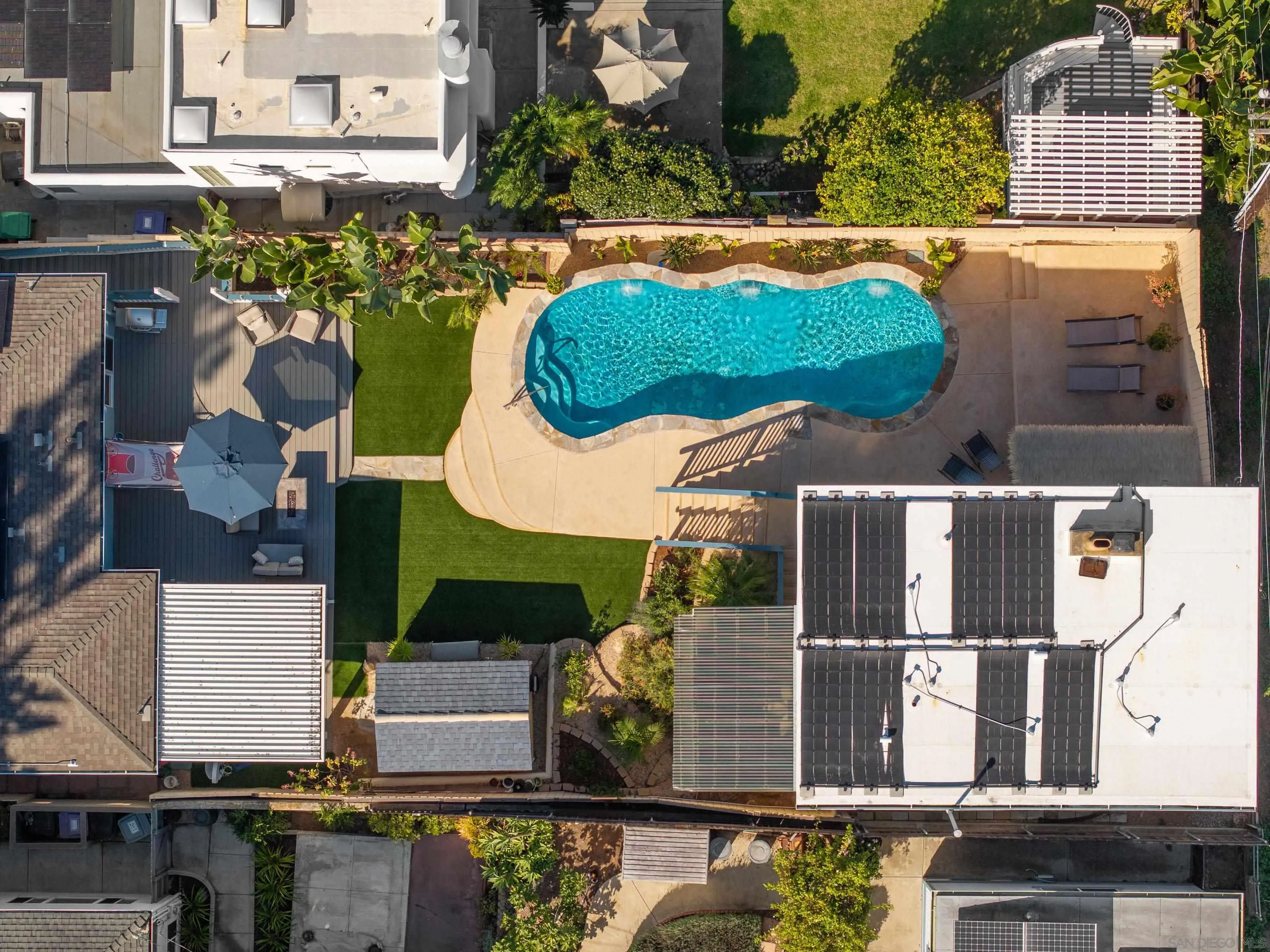 https://cdn.realtyfeed.com/cdn/127/250043823/993215a731426e4612d3764bbaaccb45.webp