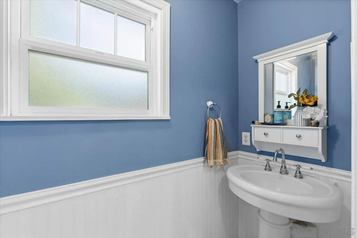 https://cdn.realtyfeed.com/cdn/127/250043825/924dd05152bf172e0a7849380731c3b1.webp