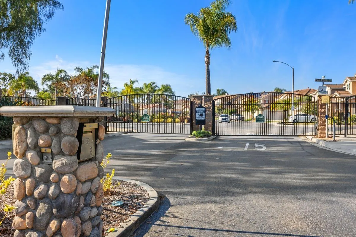 https://cdn.realtyfeed.com/cdn/127/250043835/f075fb0d658936350b882c651c9c13ac.webp