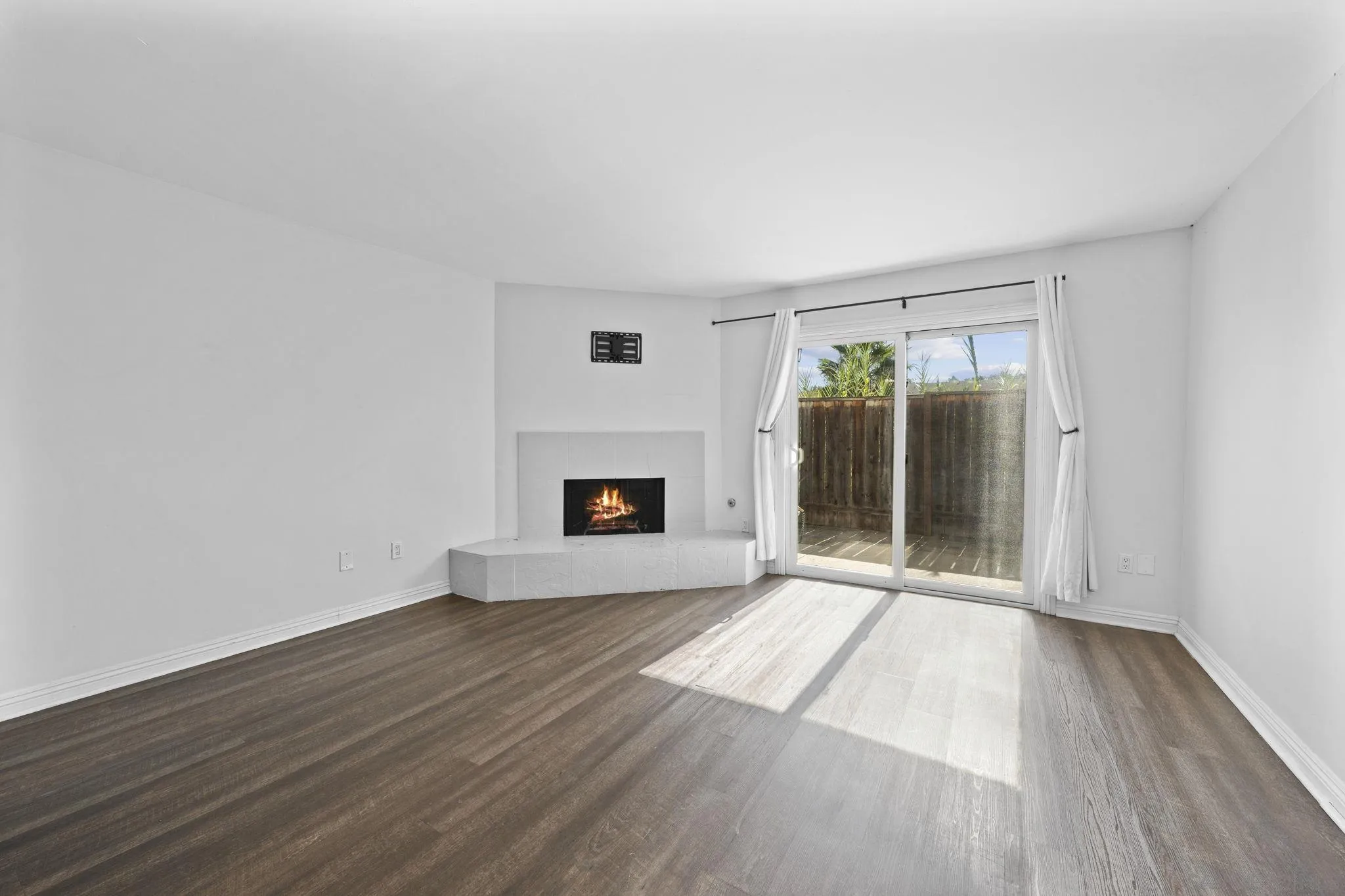 https://cdn.realtyfeed.com/cdn/127/250043837/c318ce818bb1875a125adee509f95a87.webp