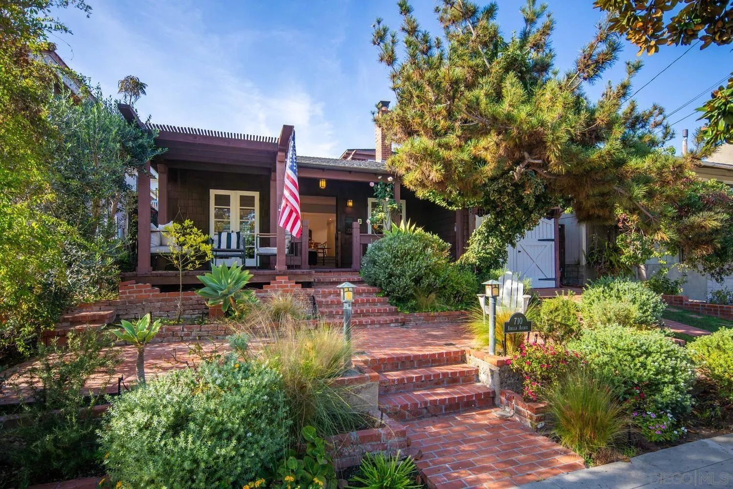https://cdn.realtyfeed.com/cdn/127/250043838/4d56b6e9ec65ce37178951372aec5594.webp