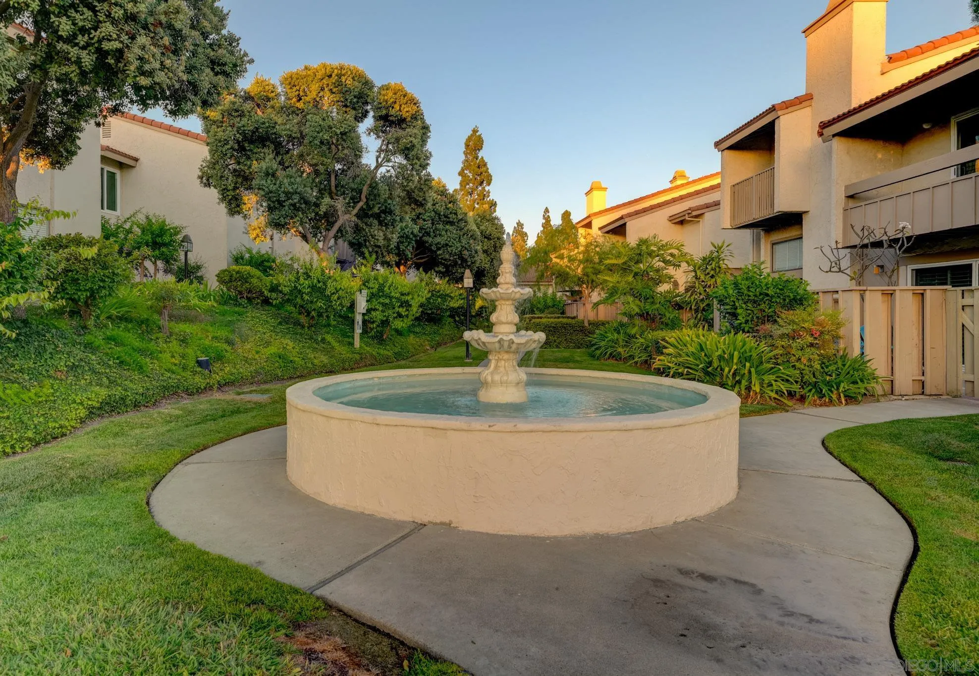 https://cdn.realtyfeed.com/cdn/127/250043842/4a9fcf7d9ce5f4388f6784418477e763.webp