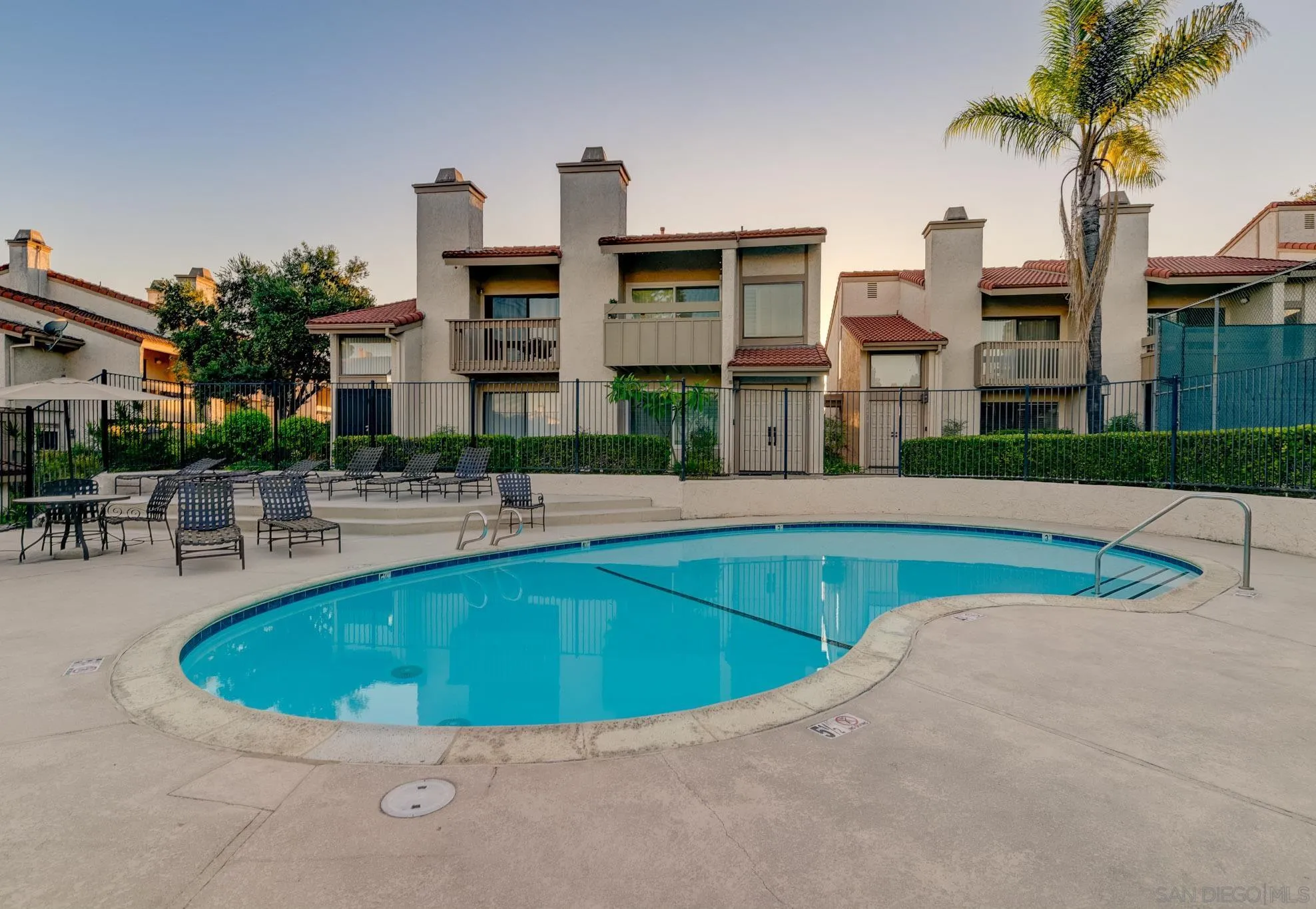 https://cdn.realtyfeed.com/cdn/127/250043842/a211cba1b21bf19f7483d4843dc15d43.webp