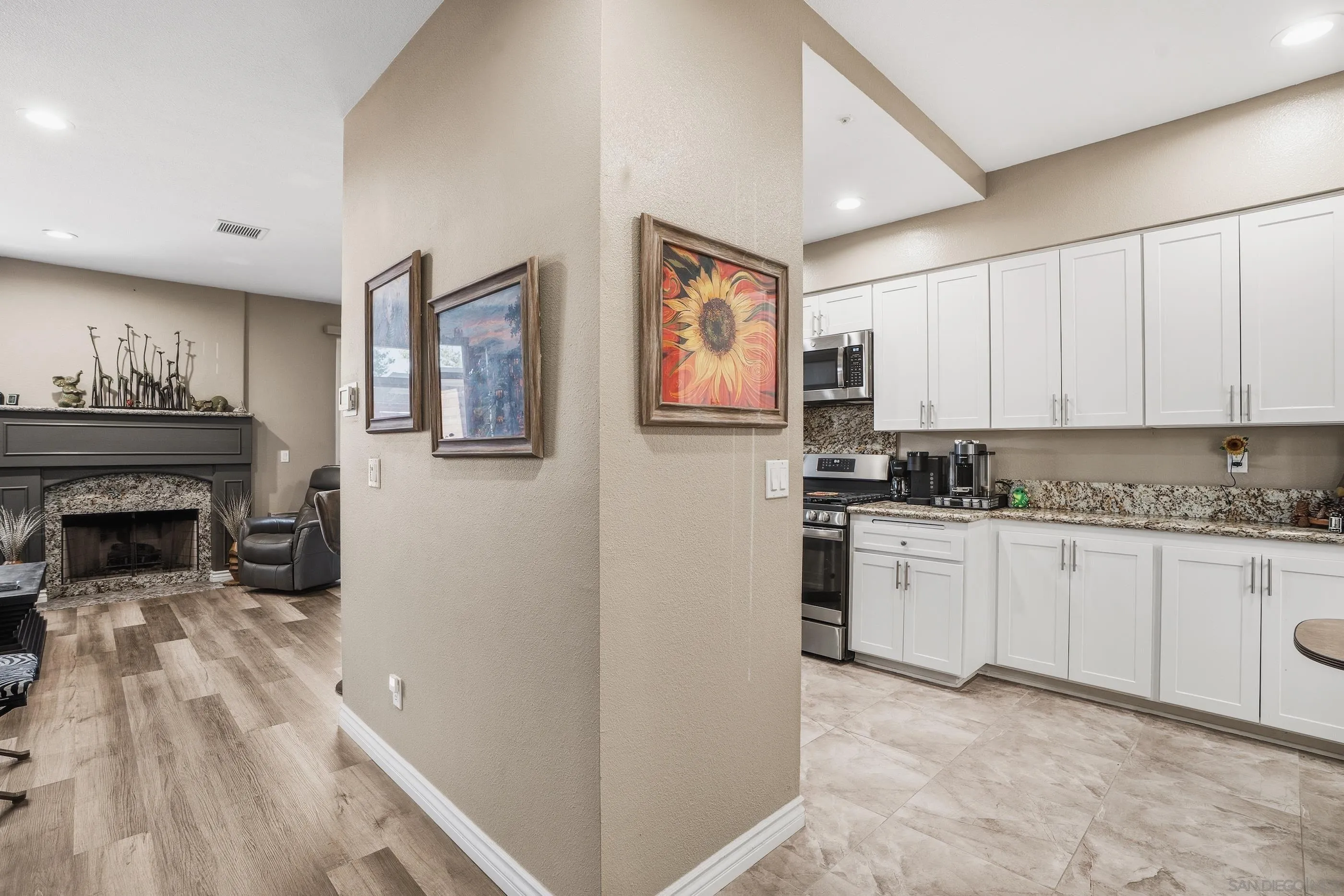 https://cdn.realtyfeed.com/cdn/127/250043861/4622506e7304897a0e51023023096191.webp