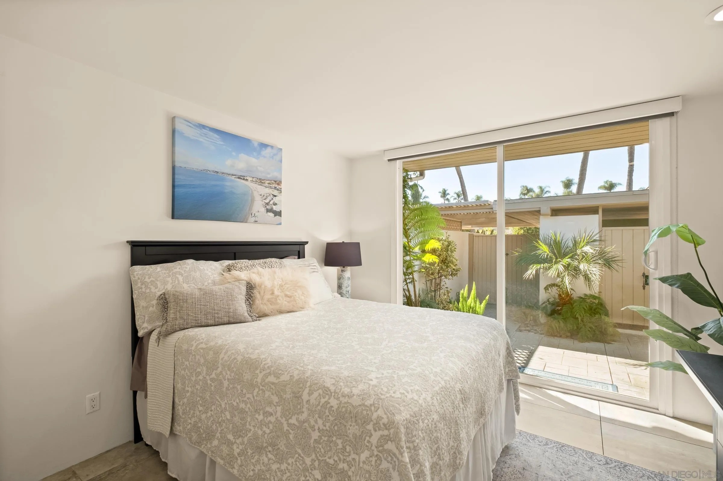 https://cdn.realtyfeed.com/cdn/127/250043870/1136fad0b831f6126f018a84f1221e5f.webp