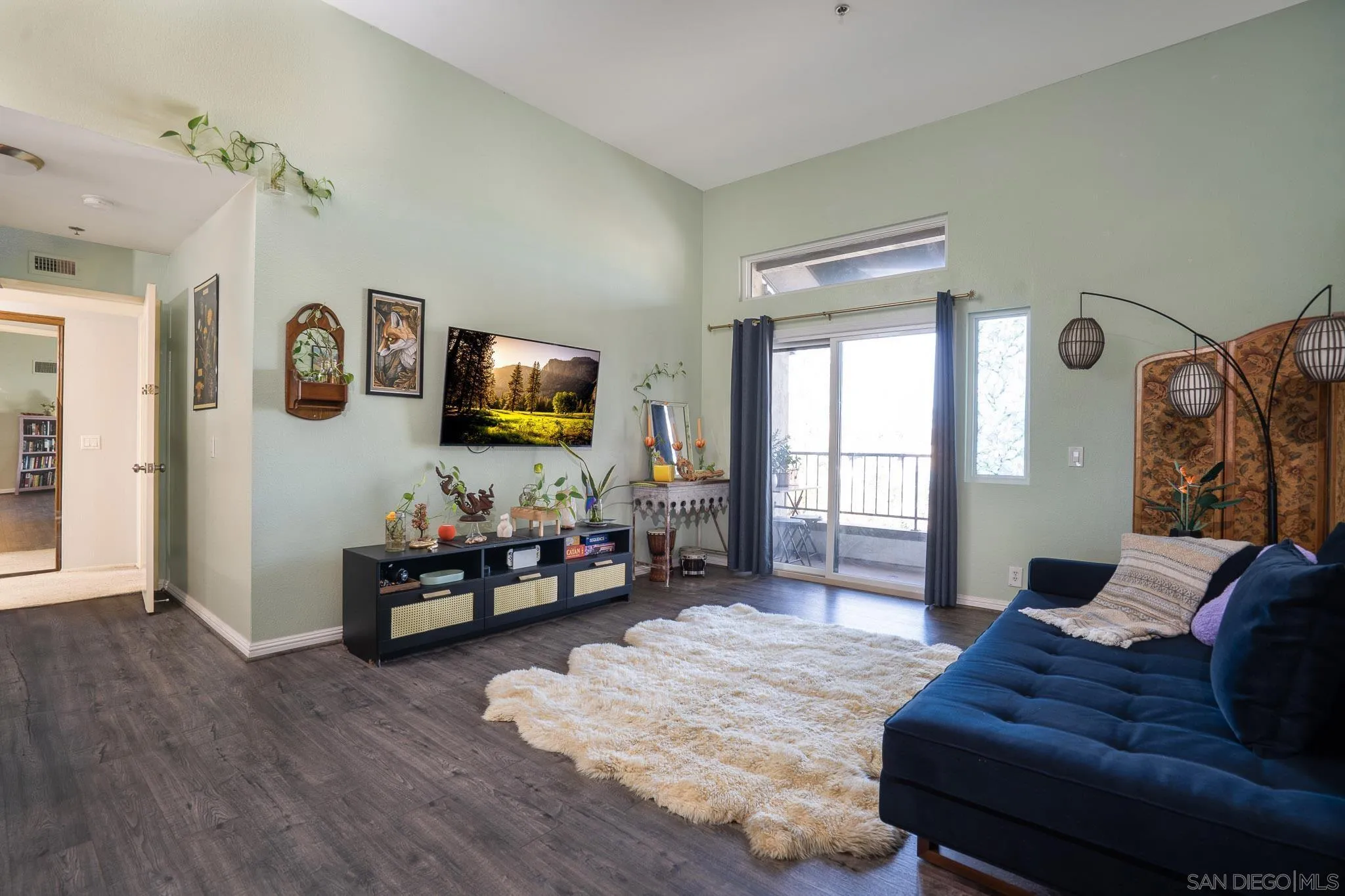 https://cdn.realtyfeed.com/cdn/127/250043874/94b61976d32724b30ba7eb3ba5ac3610.webp