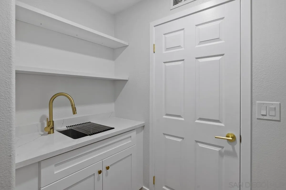 https://cdn.realtyfeed.com/cdn/127/250043881/f4e1142c248067467024552119337274.webp