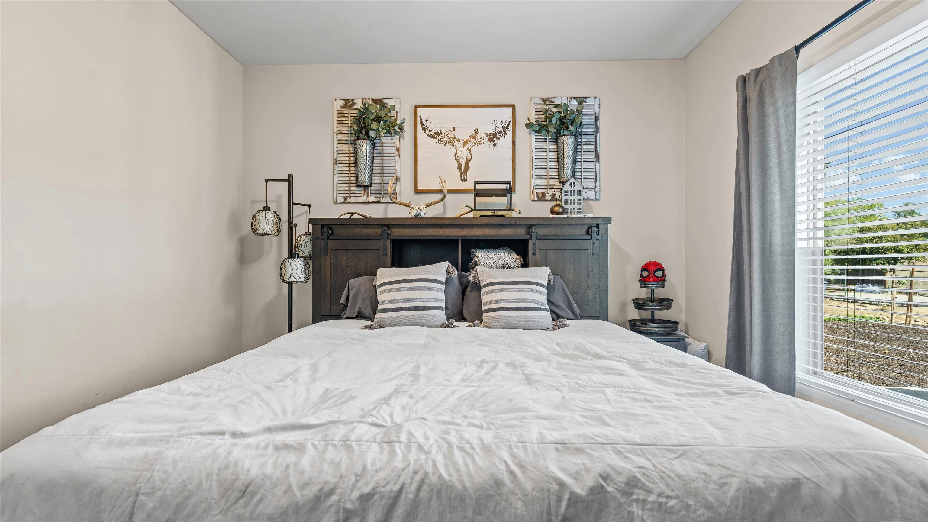 https://cdn.realtyfeed.com/cdn/127/250043887/3fb188026983c7db42944ba3a556fcd7.webp