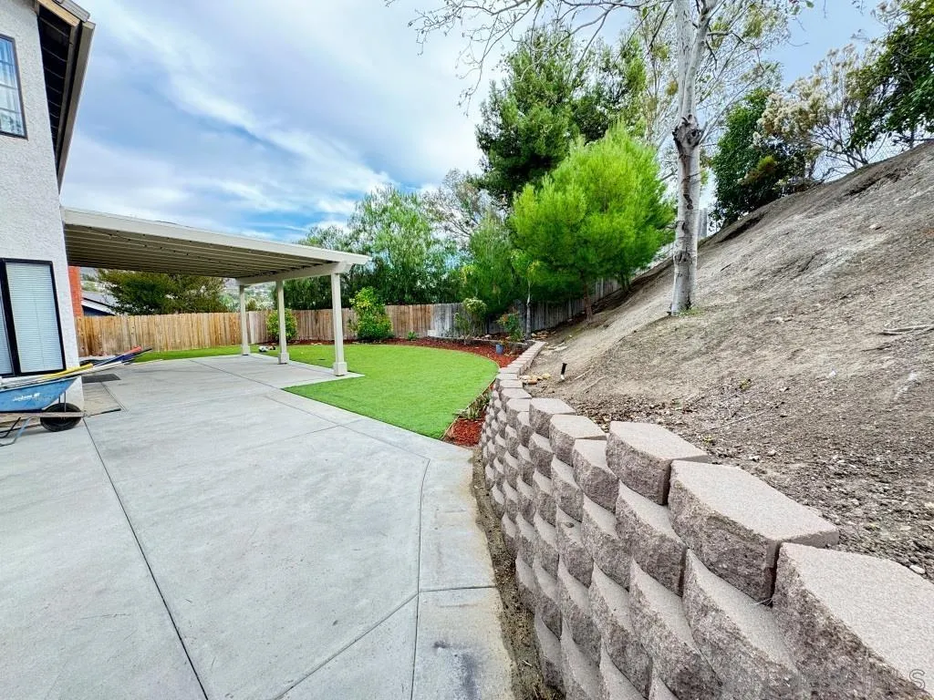 https://cdn.realtyfeed.com/cdn/127/250043916/b2d21d98a6ad6648b65895aba1b65649.webp