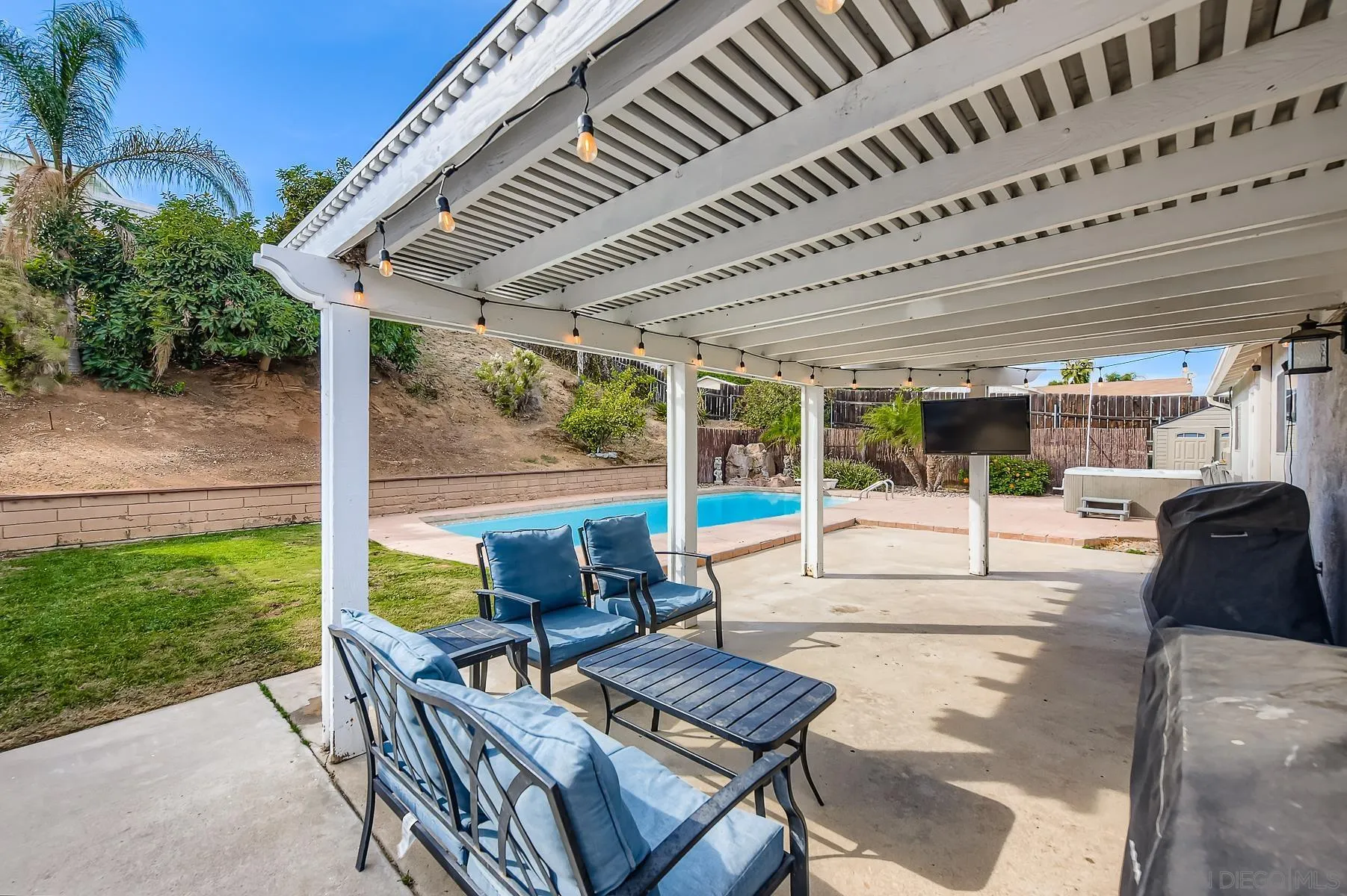https://cdn.realtyfeed.com/cdn/127/250043920/019143ca80d978695c82fc6b1975c2d9.webp