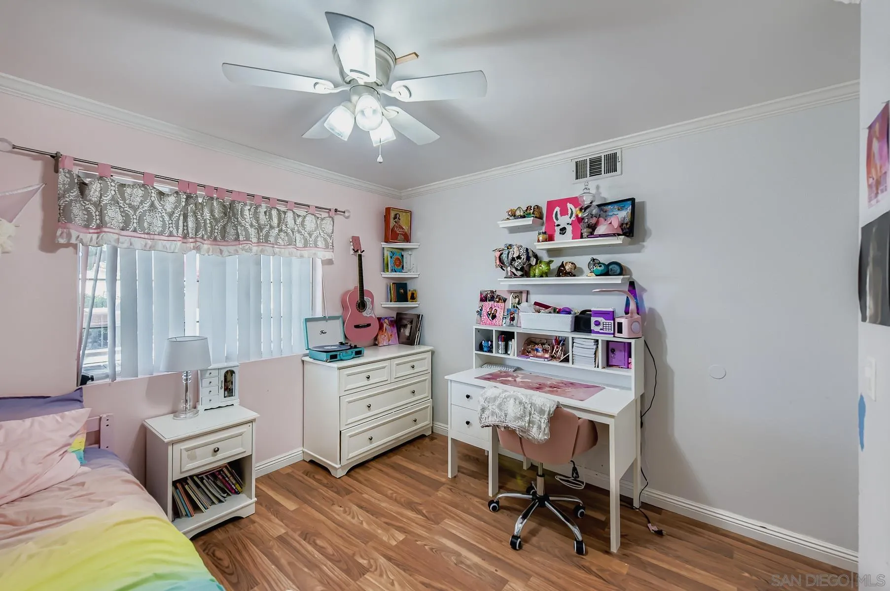 https://cdn.realtyfeed.com/cdn/127/250043920/8fb916ec3fea9c9461523d8362c620b0.webp