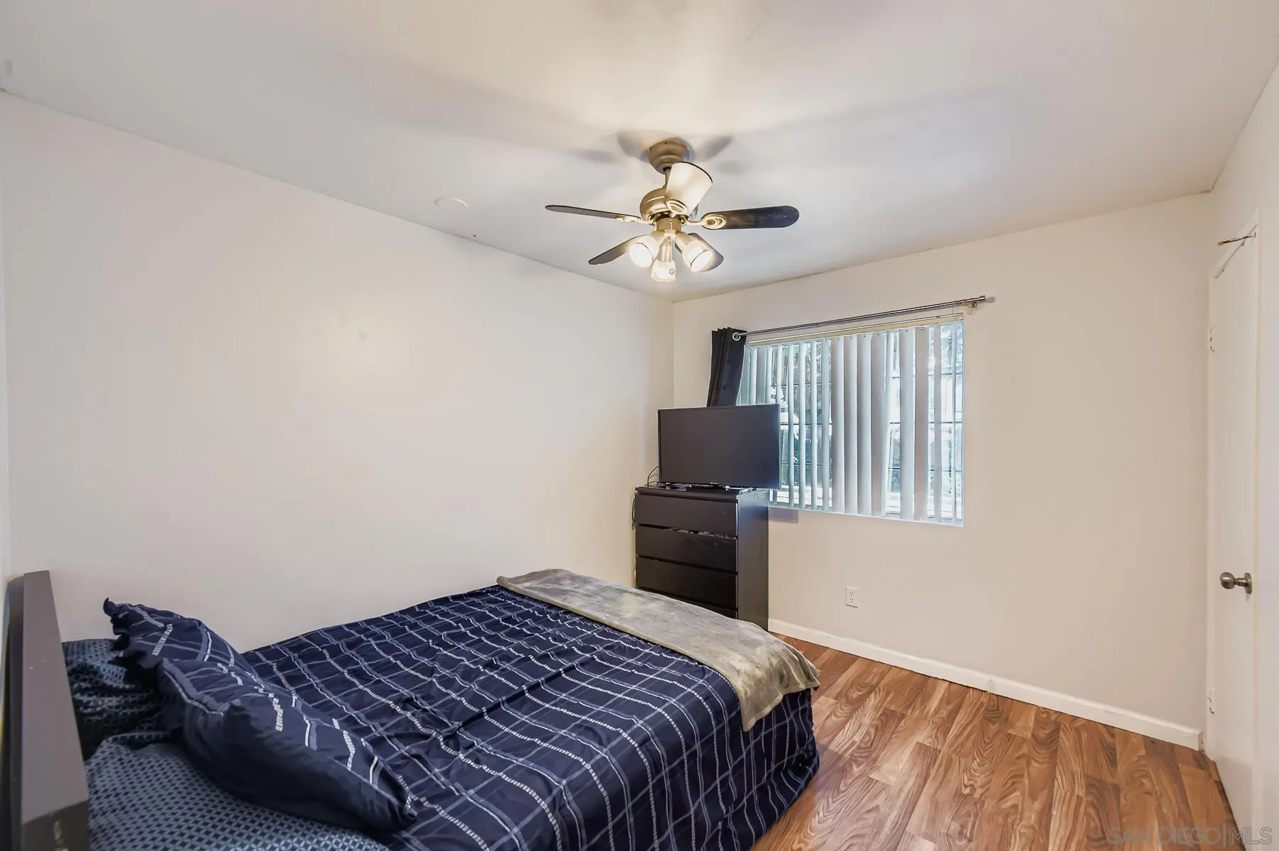 https://cdn.realtyfeed.com/cdn/127/250043920/c0220f4103f076fb51228272fe449ef5.webp