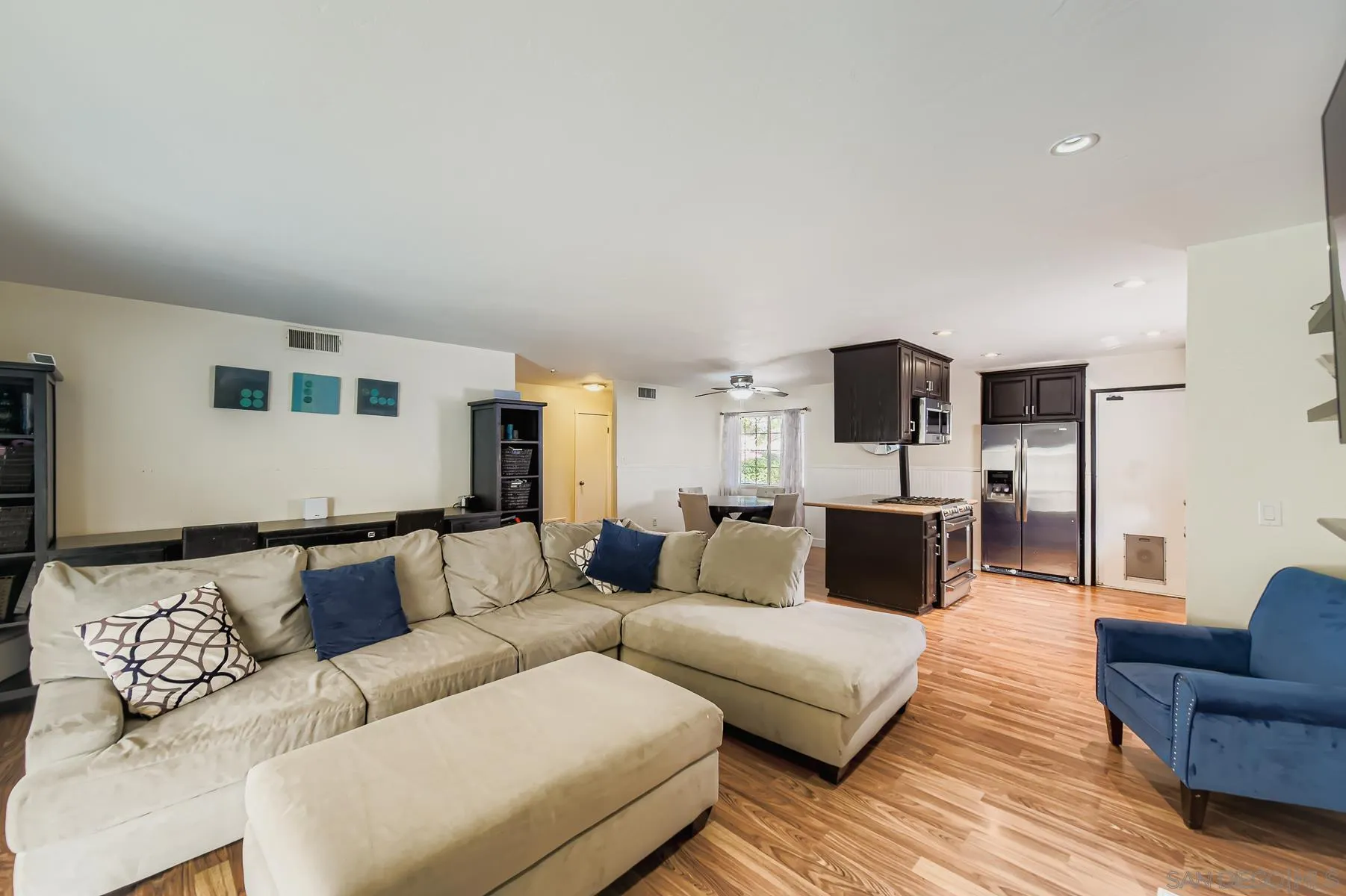 https://cdn.realtyfeed.com/cdn/127/250043920/f3c013c58b87613c0d9721797bd6f028.webp