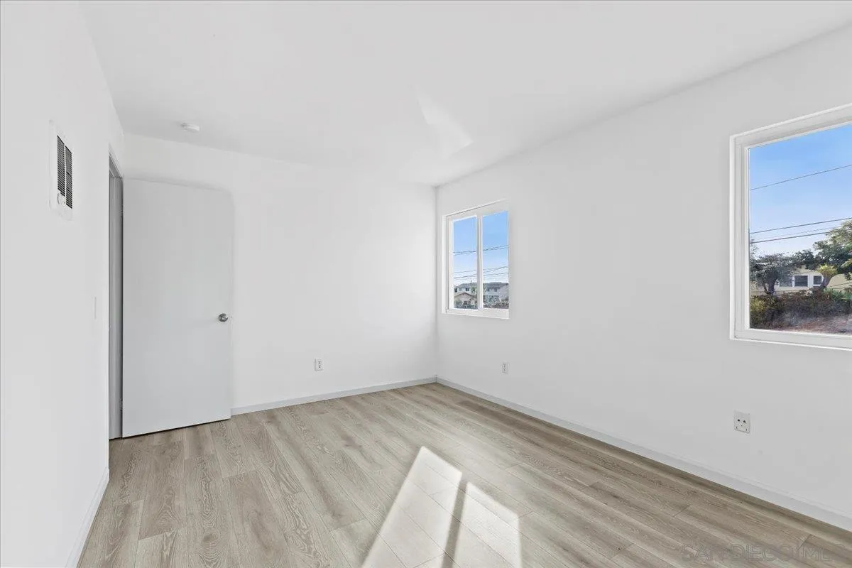 https://cdn.realtyfeed.com/cdn/127/250043925/410791b102c4c06e291d9010ff7e6679.webp