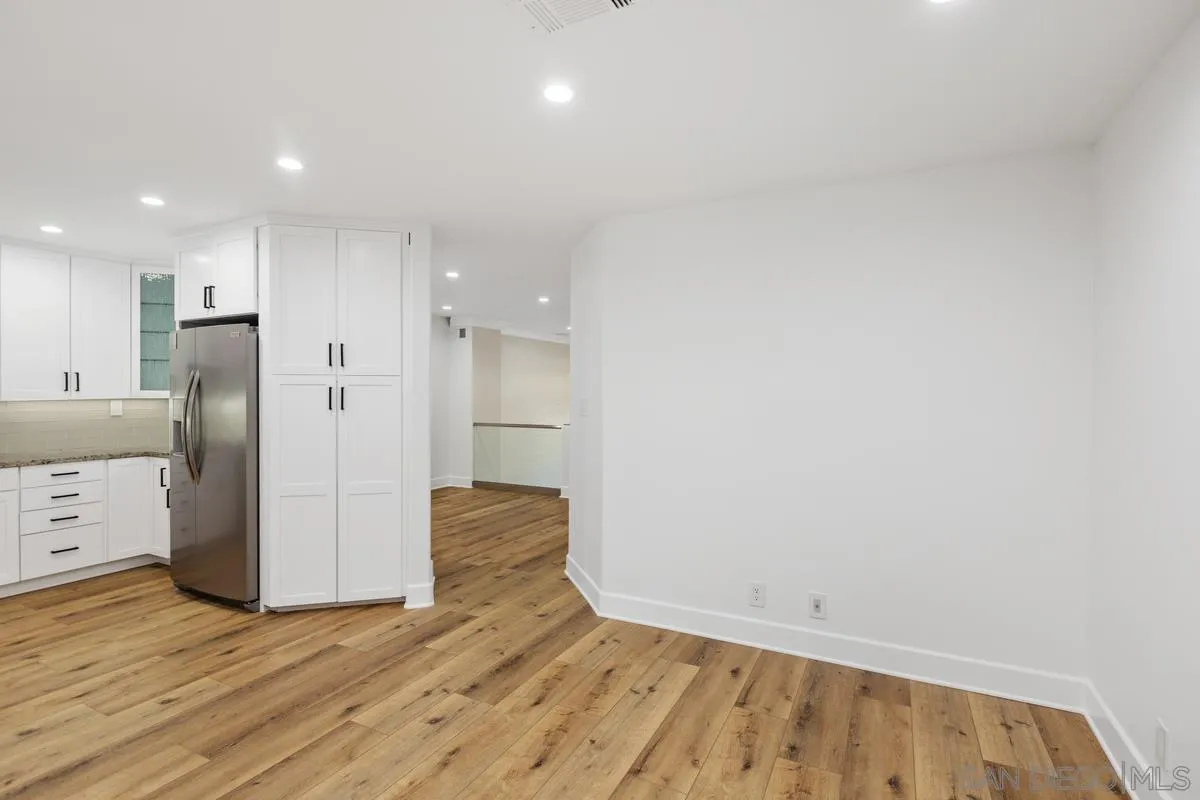 https://cdn.realtyfeed.com/cdn/127/250043927/38981762ce4db38772b4f0f2842bb67c.webp