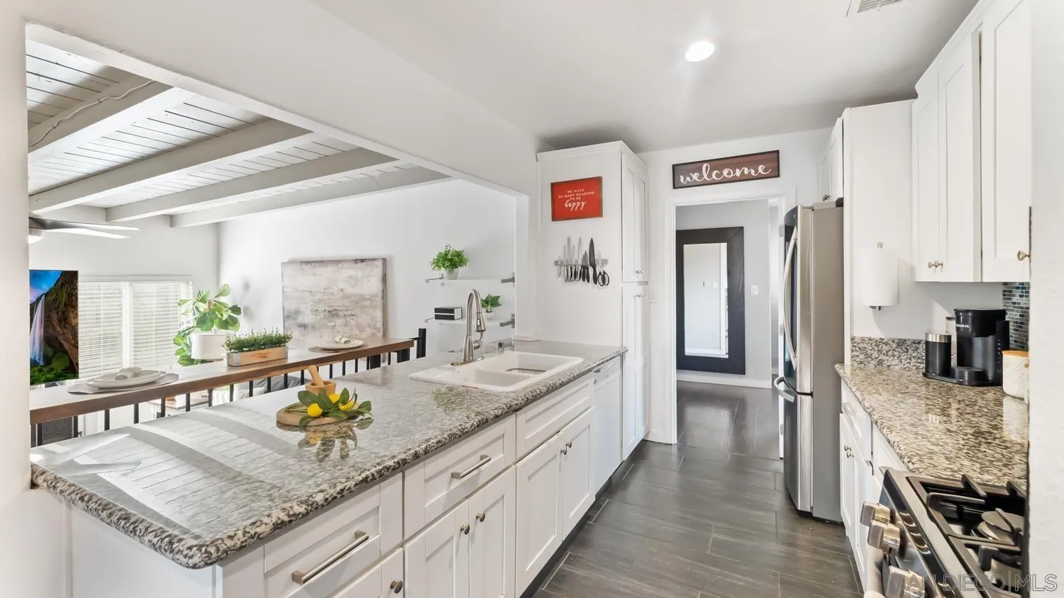 https://cdn.realtyfeed.com/cdn/127/250043939/88f6885475da993959c84b2184cea702.webp