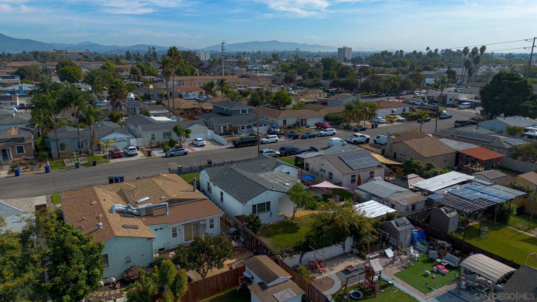 https://cdn.realtyfeed.com/cdn/127/250043939/cce3baeab257813373989896b0114ae1.webp