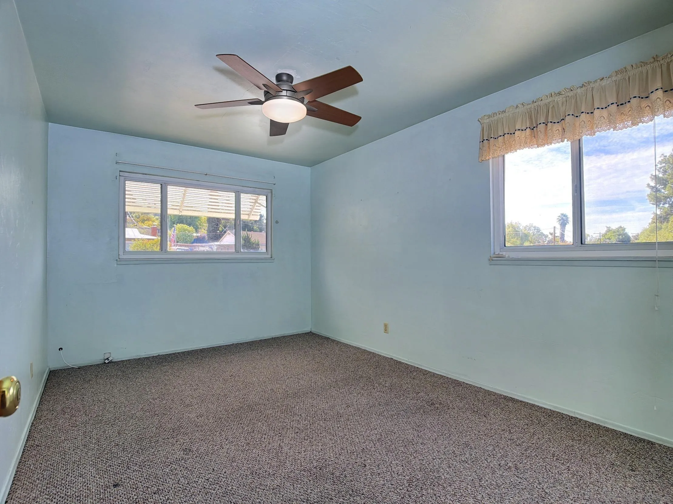 https://cdn.realtyfeed.com/cdn/127/250043951/89447a6520639fdf9401aedd4a914943.webp