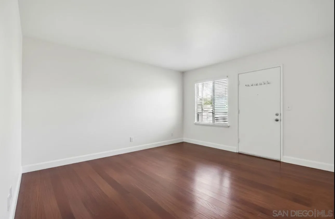 https://cdn.realtyfeed.com/cdn/127/250043955/5f63e310b269285710a28f7f6e98eb51.webp