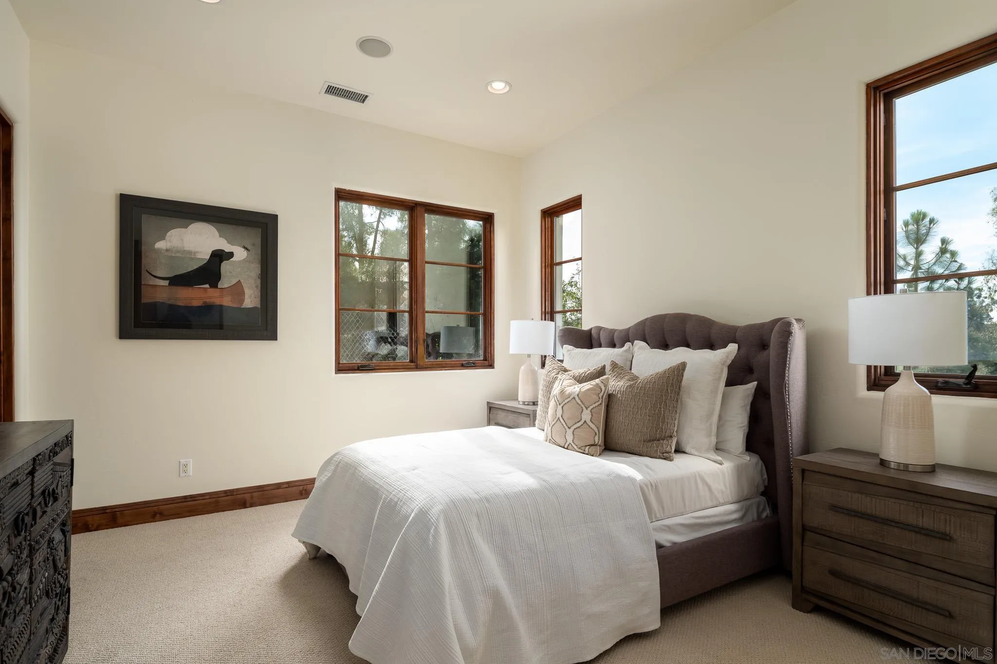 https://cdn.realtyfeed.com/cdn/127/250043957/150ad141b12fd024d2bd625c5fa80a39.webp
