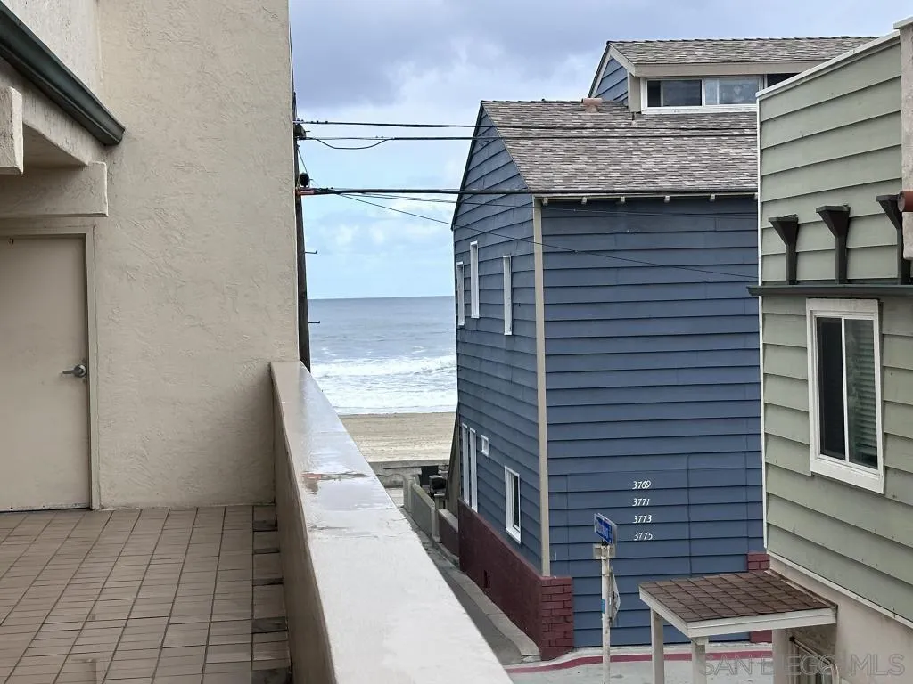 https://cdn.realtyfeed.com/cdn/127/250043961/aa2789db8e38fdcc139ded972508159a.webp