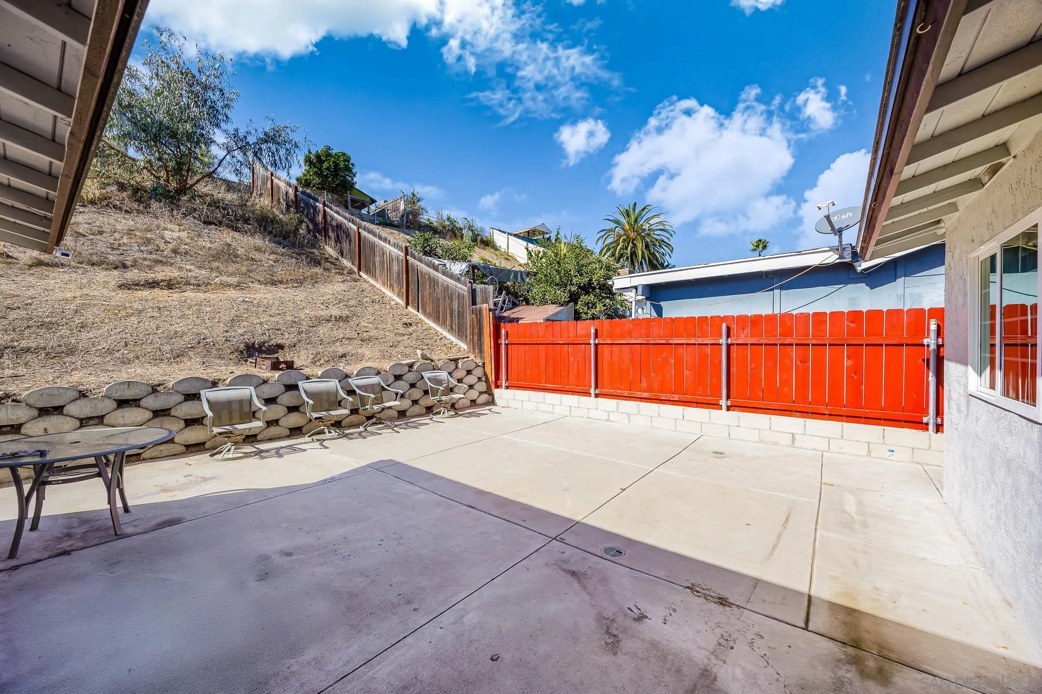 https://cdn.realtyfeed.com/cdn/127/250043963/8ec2566d1445dc07135160954909ce1c.webp