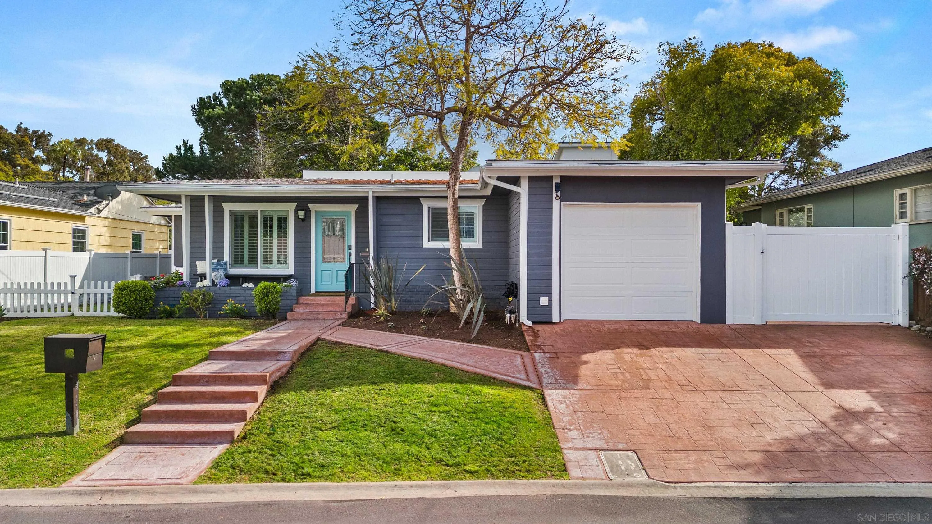 1684 Robin Place, Carlsbad, CA, 92011