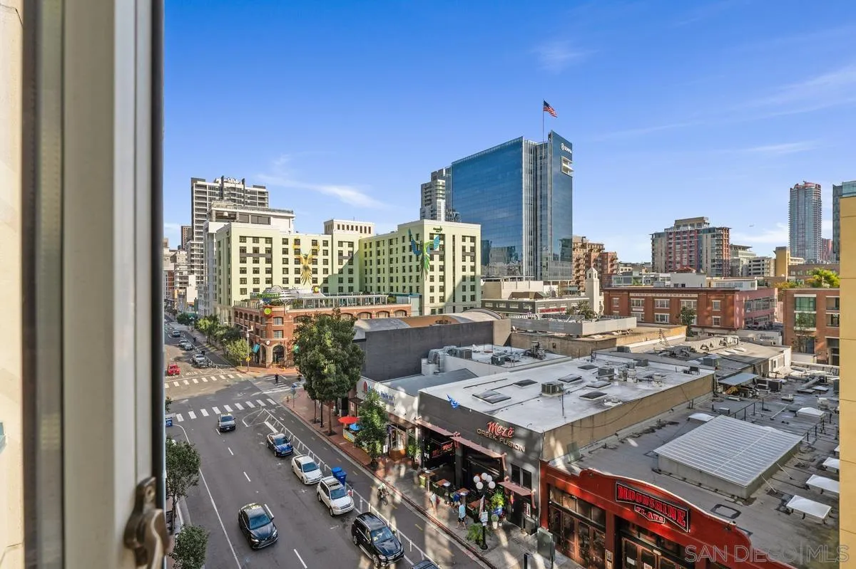 https://cdn.realtyfeed.com/cdn/127/250043995/9fec13eb6c5918204b8a5d6b0c705631.webp