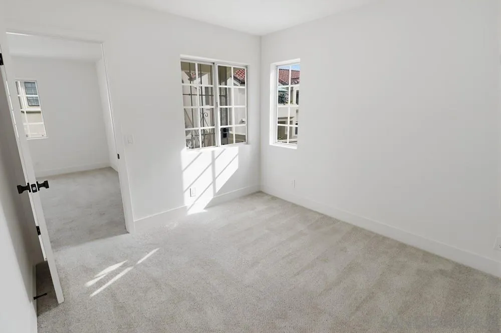 https://cdn.realtyfeed.com/cdn/127/250044011/6898d154110ec1ef7681602dcf53f9ee.webp
