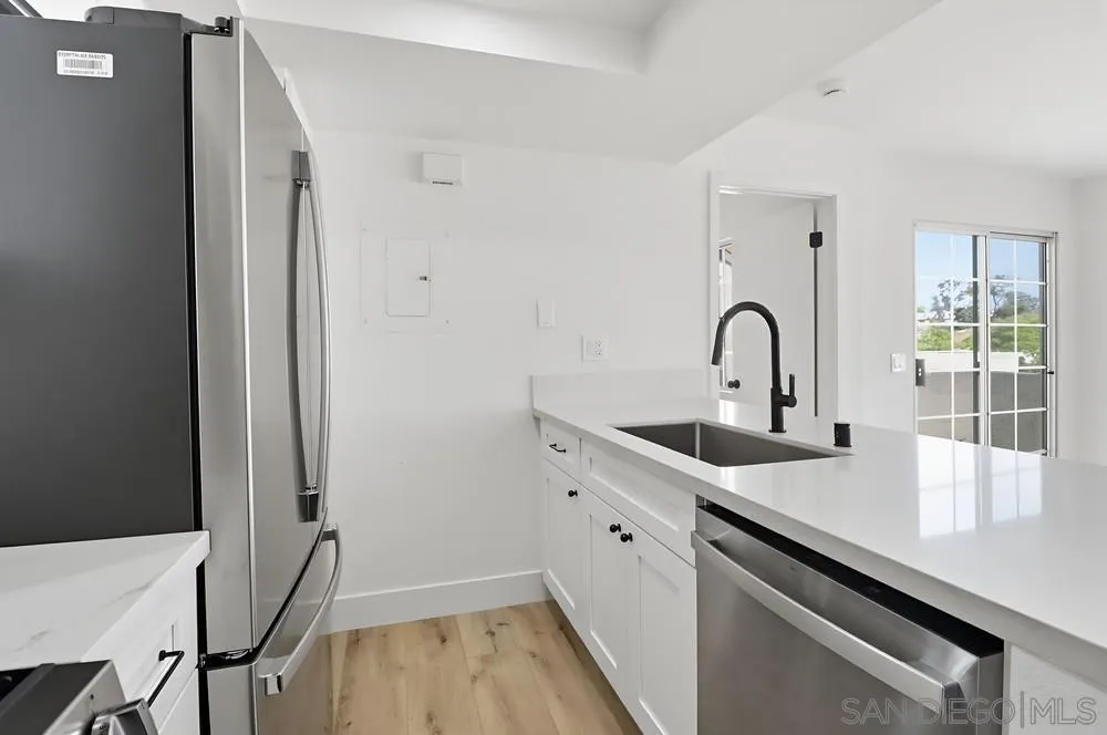 https://cdn.realtyfeed.com/cdn/127/250044011/888d76244c64635dc89964722edc9887.webp