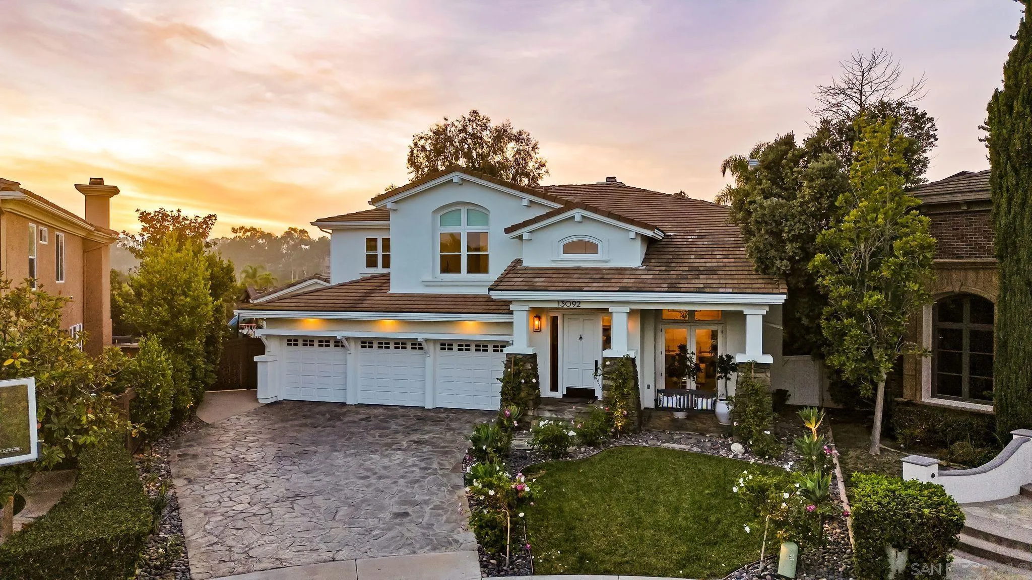 https://cdn.realtyfeed.com/cdn/127/250044015/4326486326bc5047281c74524a306596.webp