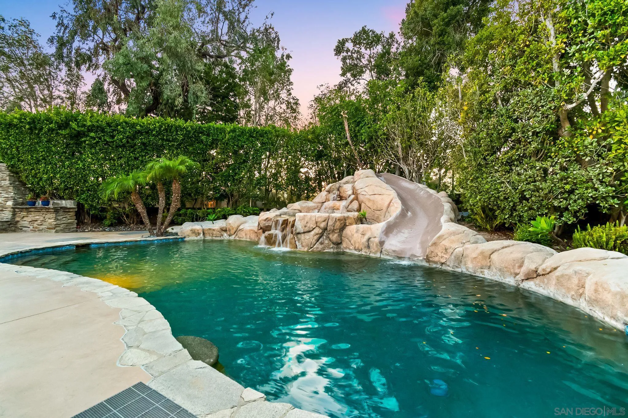 https://cdn.realtyfeed.com/cdn/127/250044015/f5b567f1339657f27b24963294b16523.webp