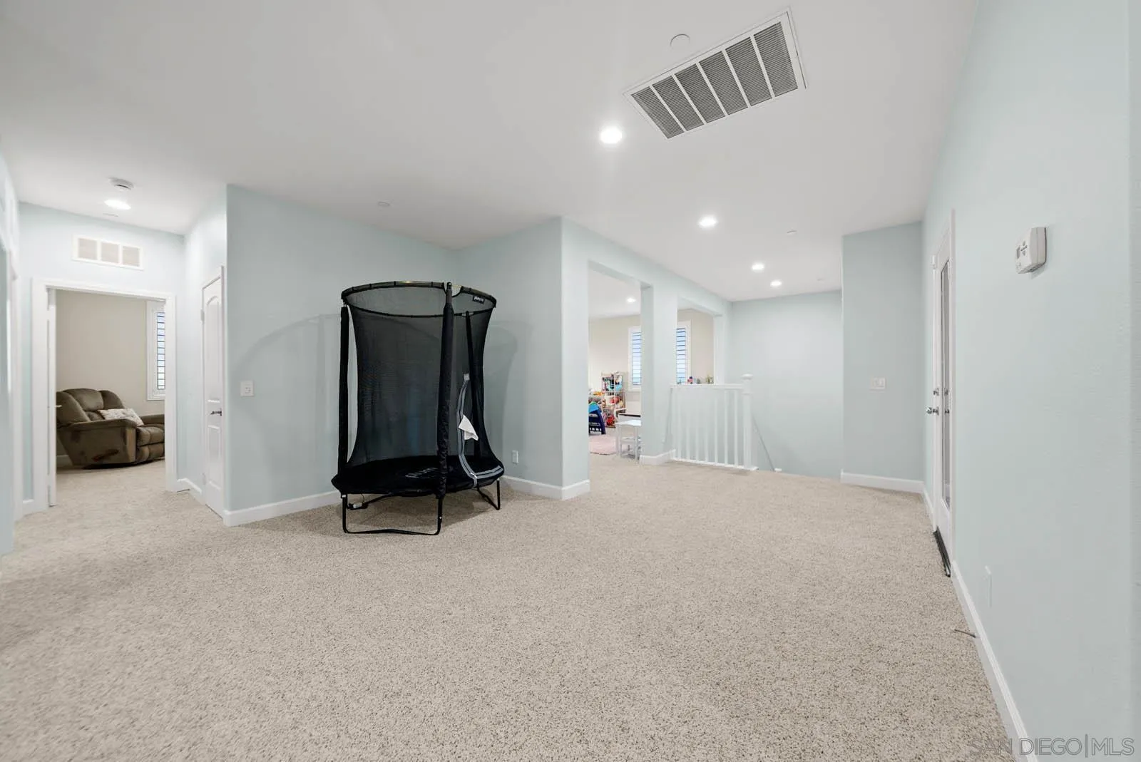 https://cdn.realtyfeed.com/cdn/127/250044018/93484fc5a064b822dd99c9a5472733b7.webp
