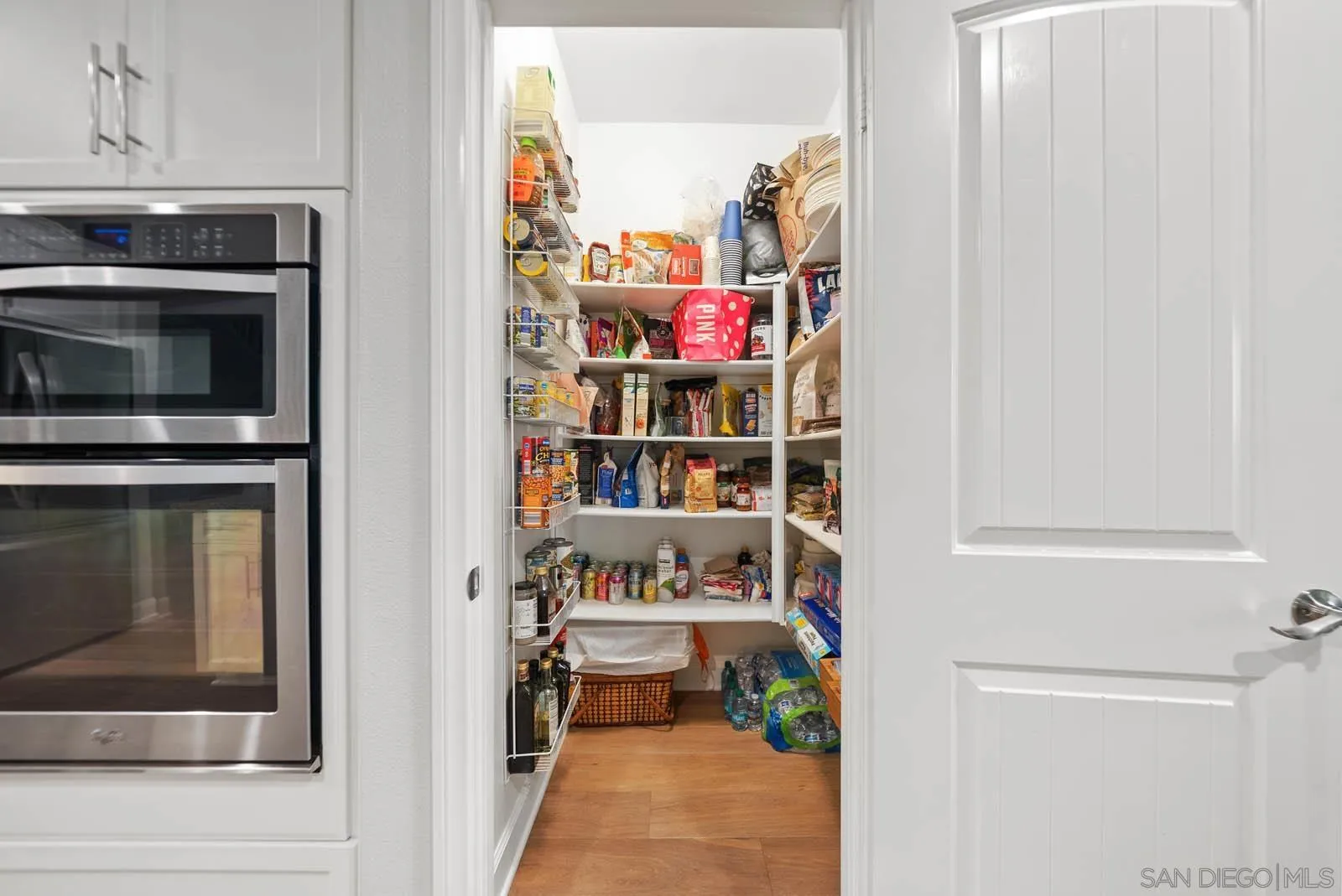 https://cdn.realtyfeed.com/cdn/127/250044018/f093279952d66af4920ceb804f4dd838.webp