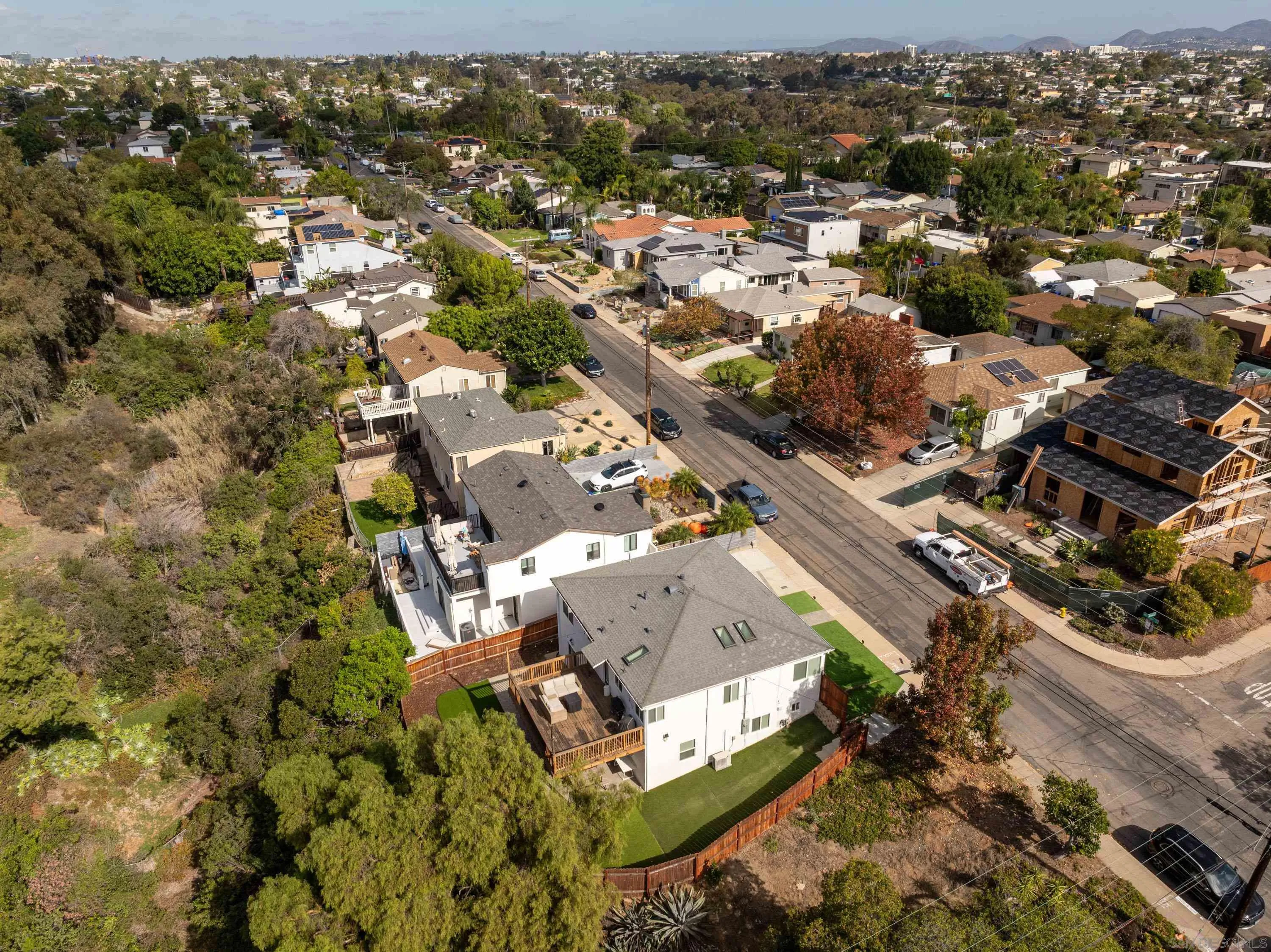 https://cdn.realtyfeed.com/cdn/127/250044032/6c06d776d636ba9065345ca080086889.webp