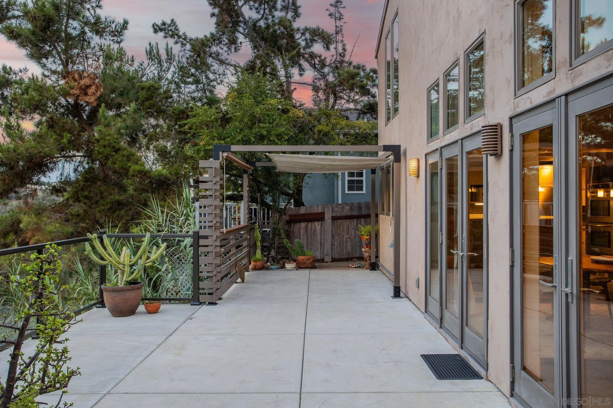 https://cdn.realtyfeed.com/cdn/127/250044068/9e0ad8fea3f497d5c49115d8226920d8.webp