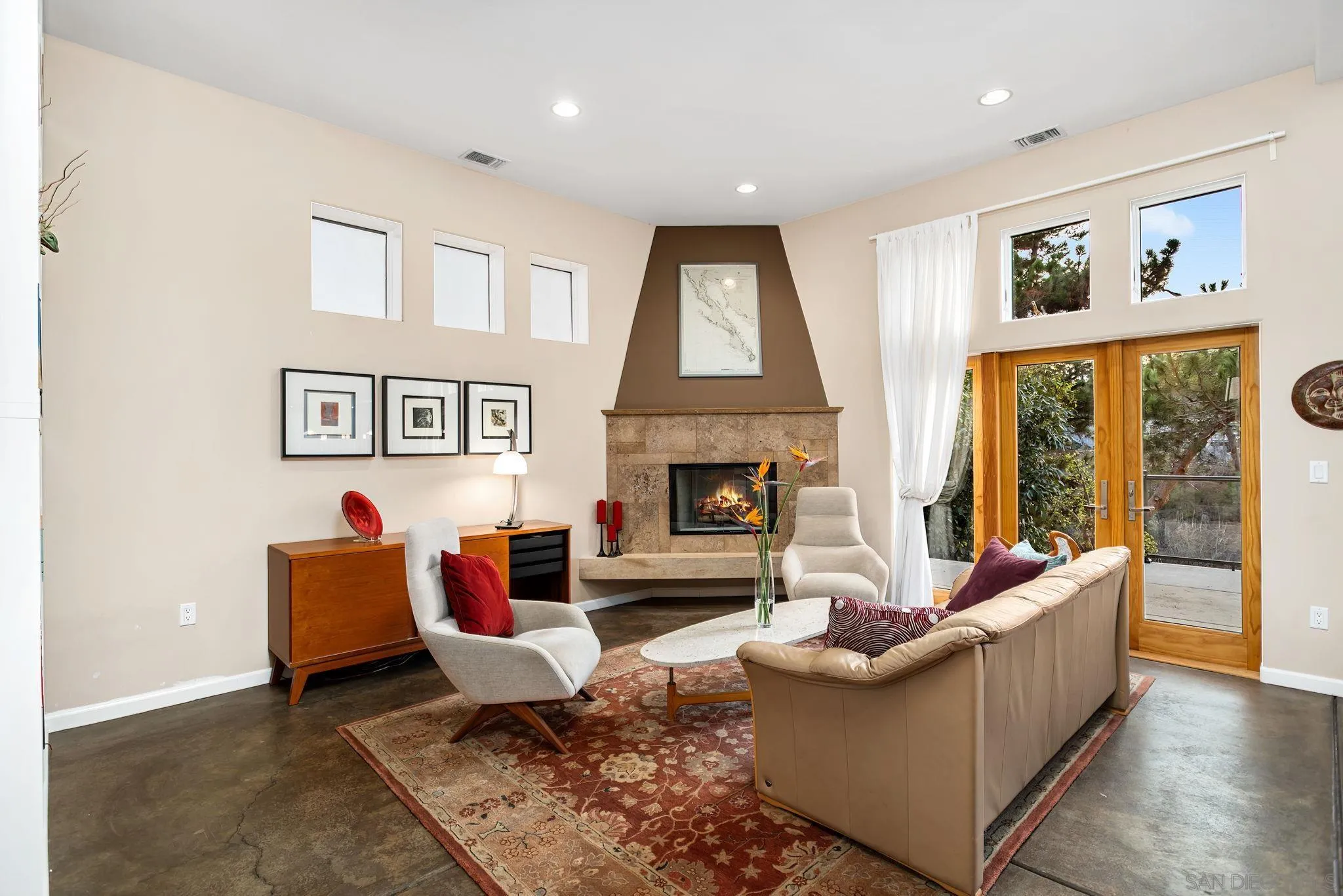 https://cdn.realtyfeed.com/cdn/127/250044068/c984548b1565e6c90db3cf3028f1f84a.webp
