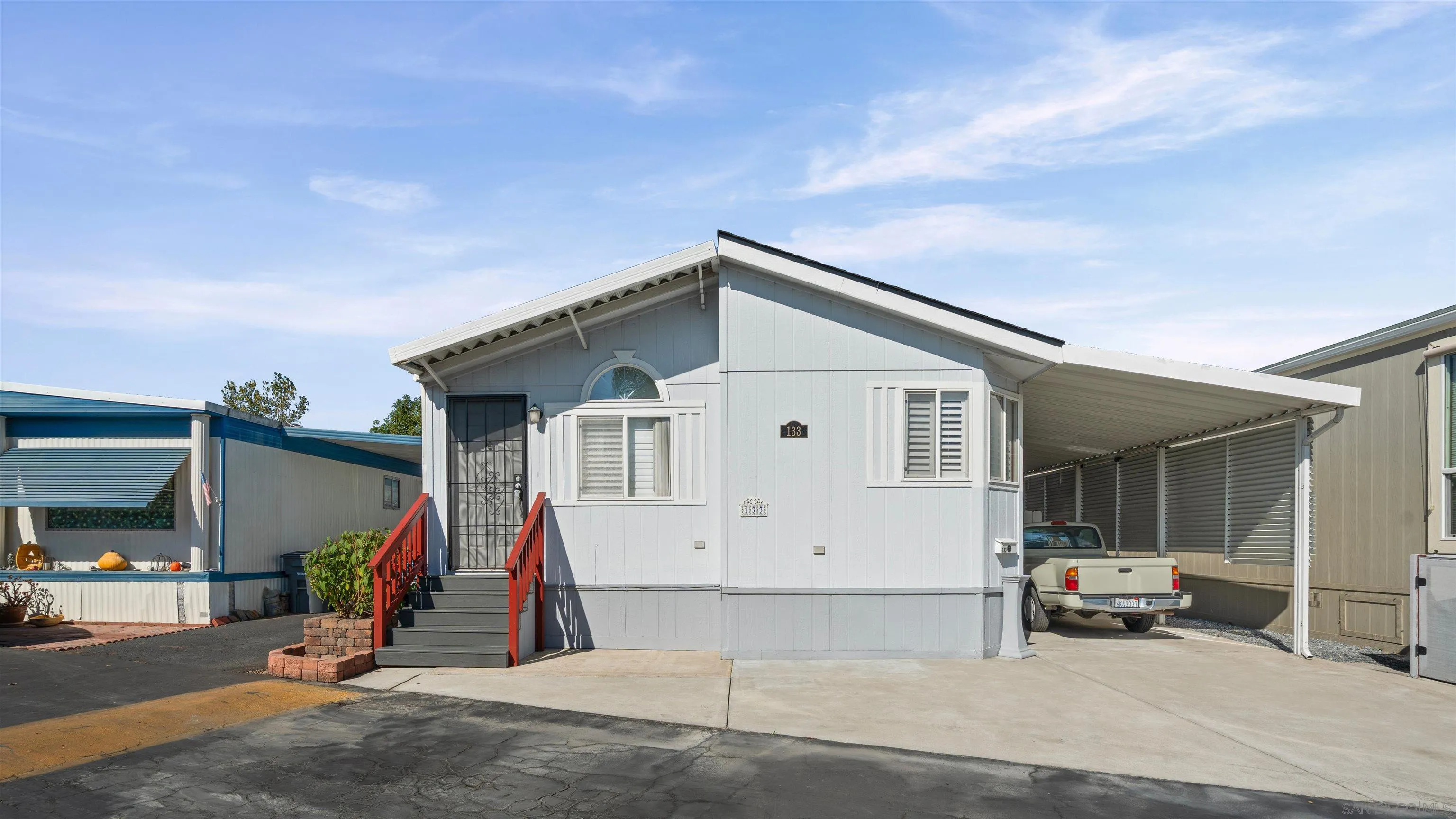https://cdn.realtyfeed.com/cdn/127/250044070/4d1c04e83938283118aa54436a1d6d47.webp