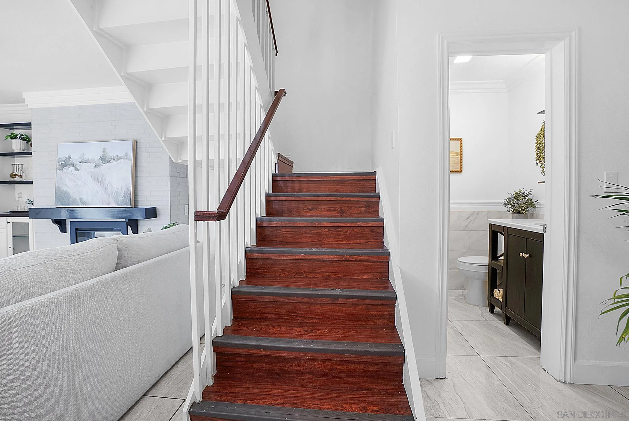 https://cdn.realtyfeed.com/cdn/127/250044074/f658bd1160541d5251b36a93a51f3e30.webp