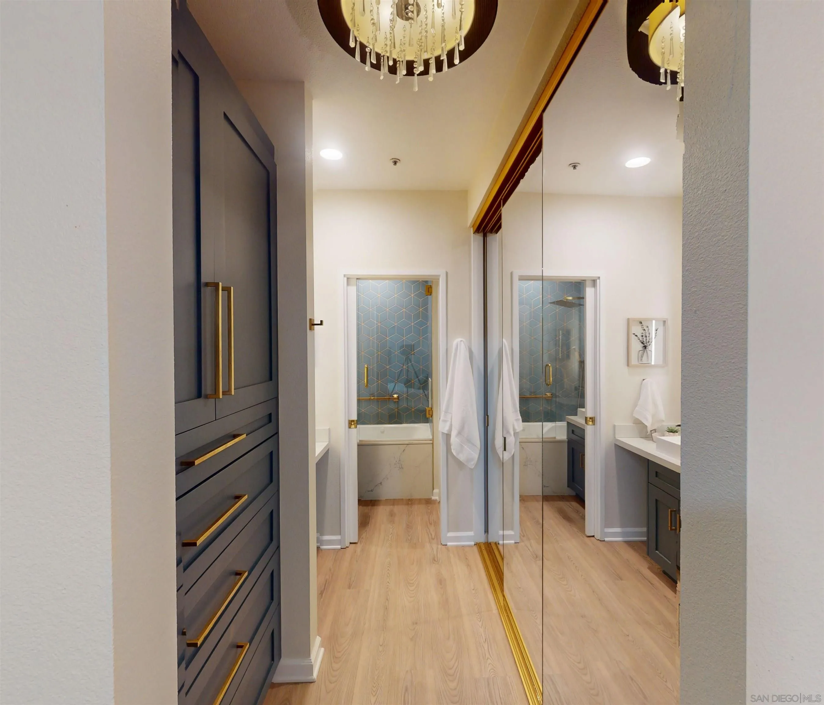 https://cdn.realtyfeed.com/cdn/127/250044075/0f4a1bece724ed4310499313cf195b7a.webp