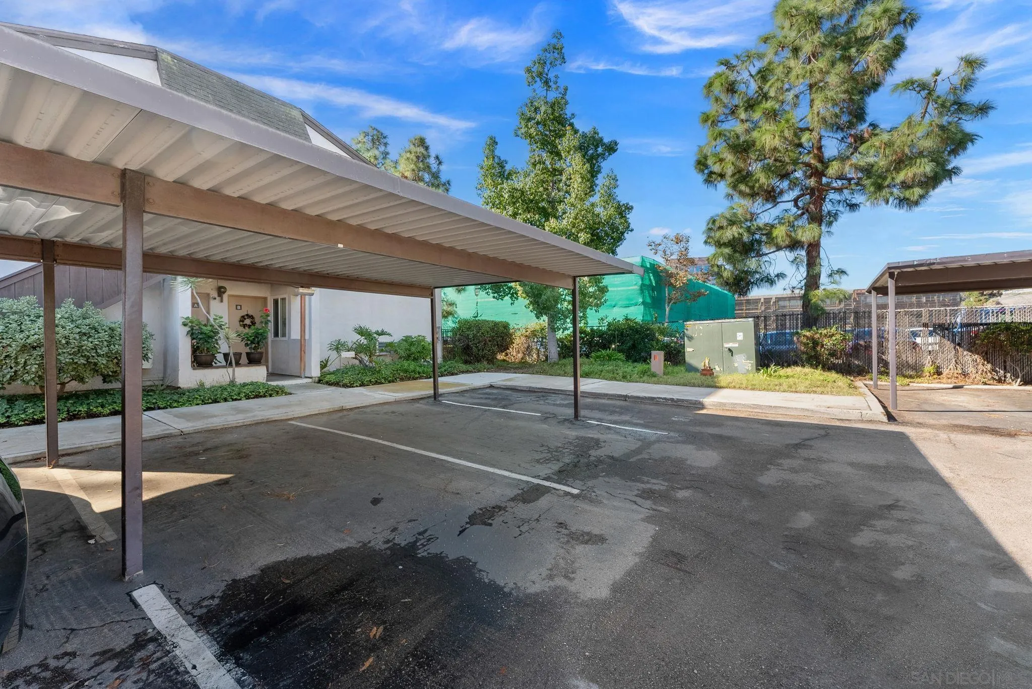 https://cdn.realtyfeed.com/cdn/127/250044084/252977340448df46a06c67b8e17218c5.webp