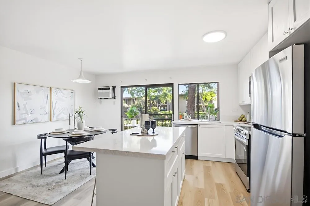 https://cdn.realtyfeed.com/cdn/127/250044091/ce794ad6d7b3251d9f30515982730df2.webp