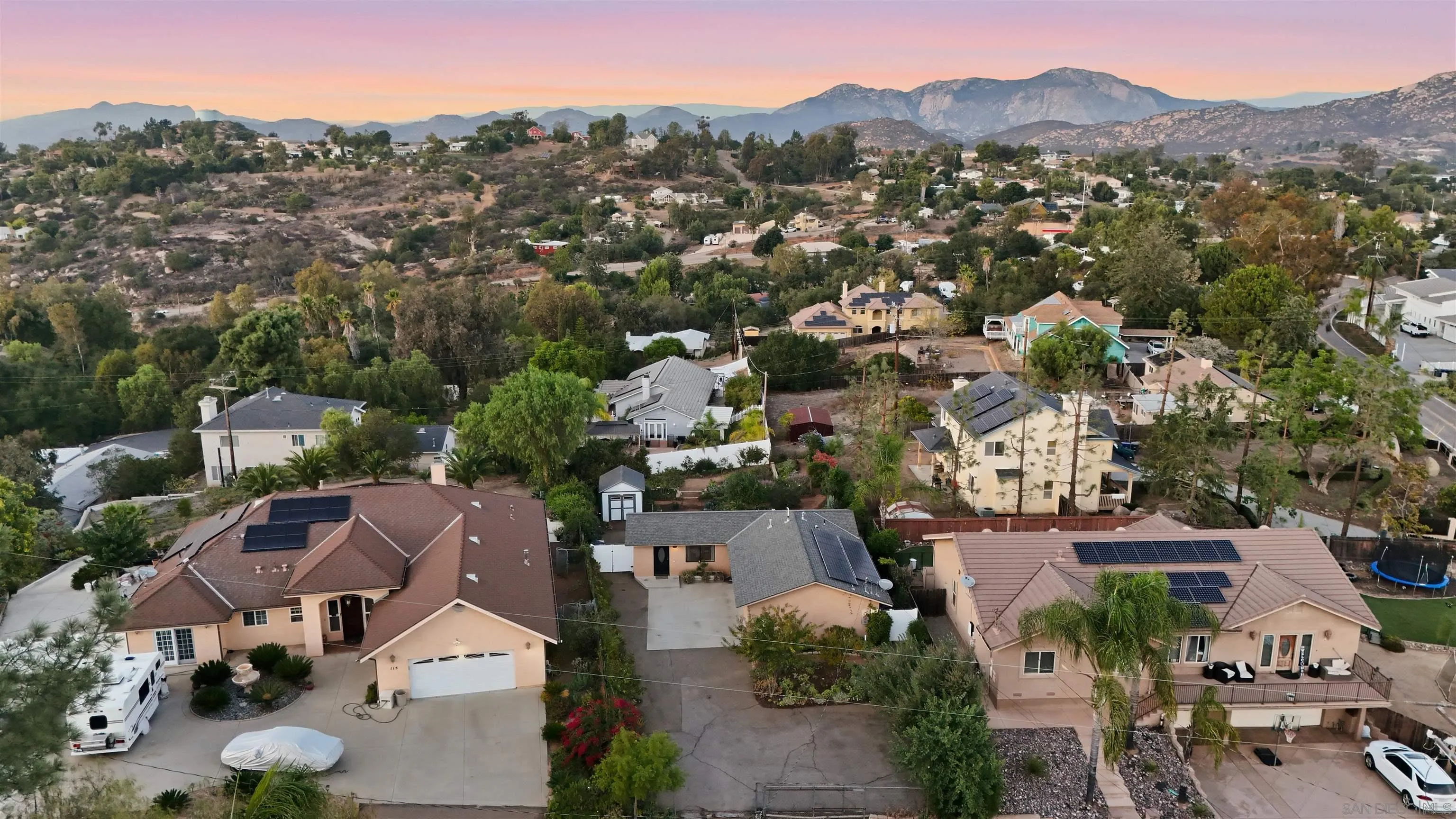 https://cdn.realtyfeed.com/cdn/127/250044104/3502022c07756c598883dc680d9534be.webp