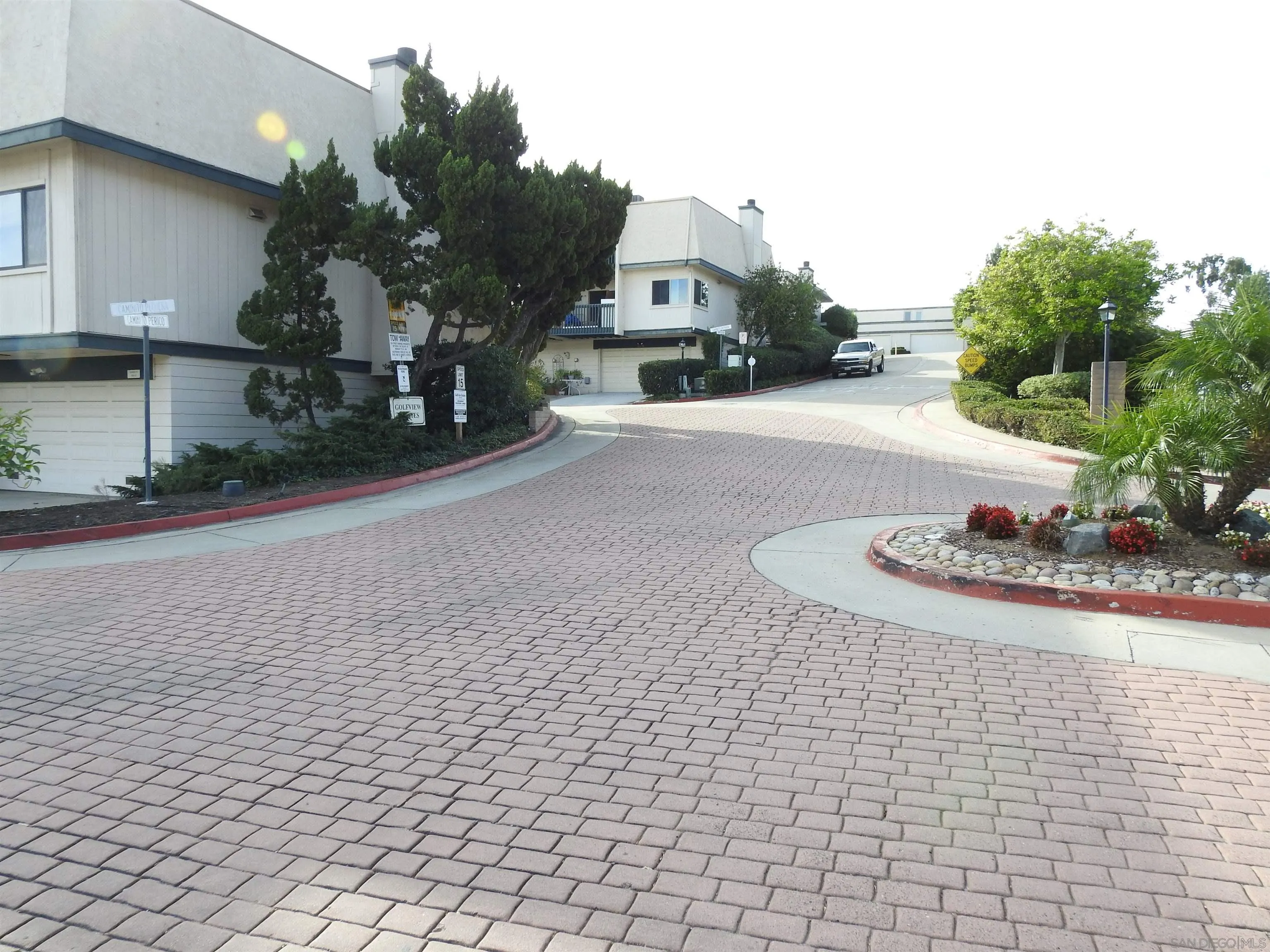 https://cdn.realtyfeed.com/cdn/127/250044125/90c58b0230d173db688ba42434417eaf.webp